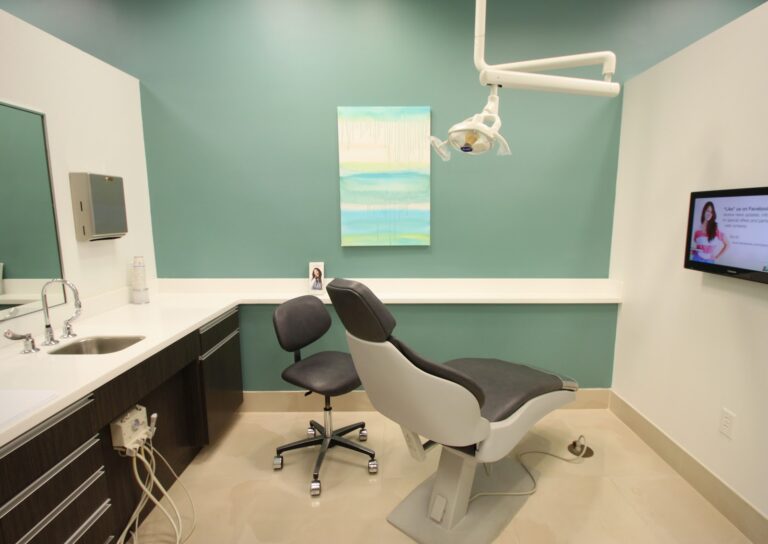 Orthodontic treatment chair in a bright treatment room